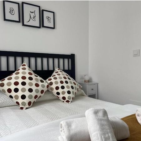Apartamento Urquia กอร์โดบา ภายนอก รูปภาพ